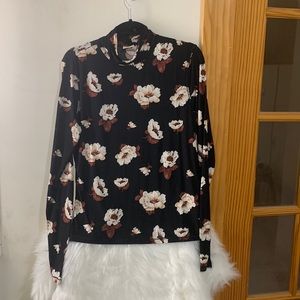 Levi’s floral pattern turtle neck